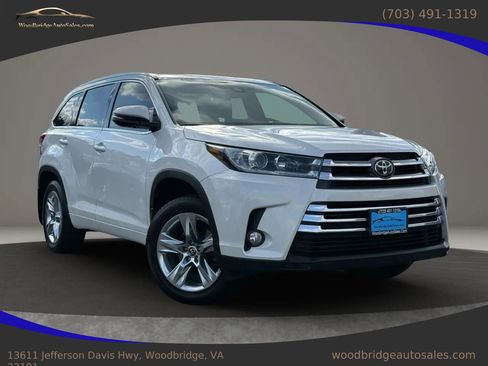 Used 2017 Toyota Highlander Limited image 1