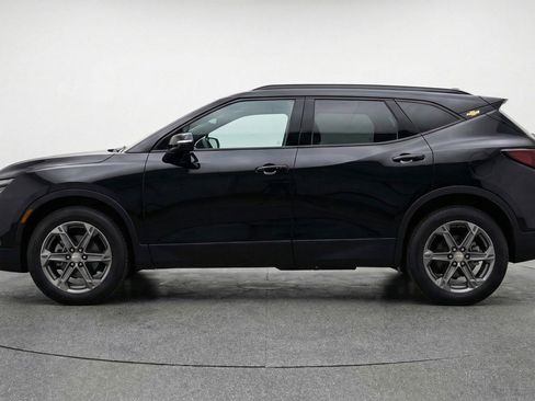 Used 2025 Chevrolet Blazer LT FWD image 5