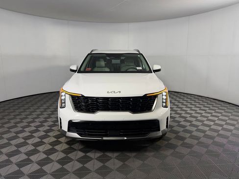 Used 2025 Kia Sorento EX AWD/4WD image 4