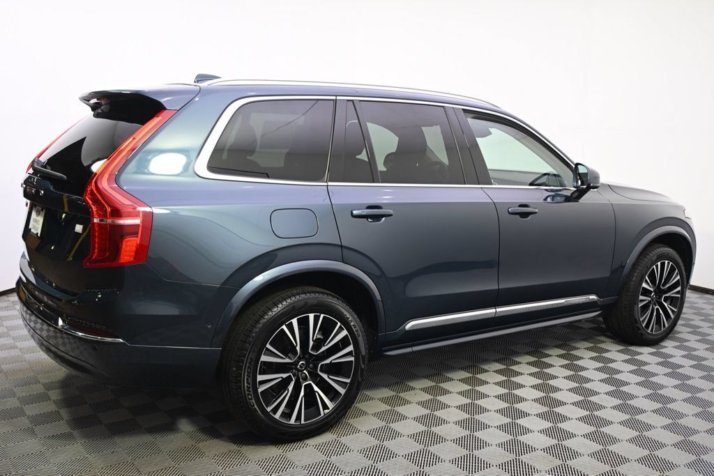 Used 2023 Volvo XC90 T8 Plus AWD/4WD image 7