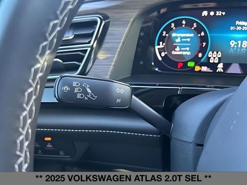 Used 2025 Volkswagen Atlas SEL image 29