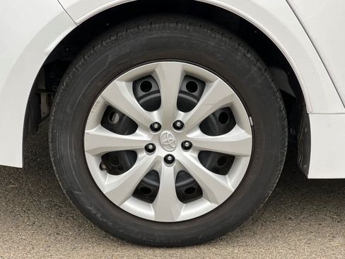 Used 2024 Toyota Corolla LE FWD image 20