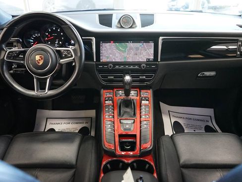 Used 2019 Porsche Macan AWD/4WD image 43
