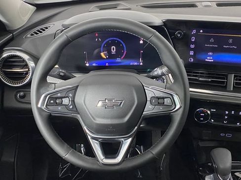 Certified 2024 Chevrolet Trax ACTIV w/ Sunroof Package FWD image 16