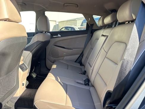 Used 2021 Hyundai Tucson Limited w/ Cargo Package image 10