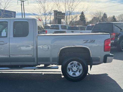 Used 2009 Chevrolet Silverado 2500 W/T image 8