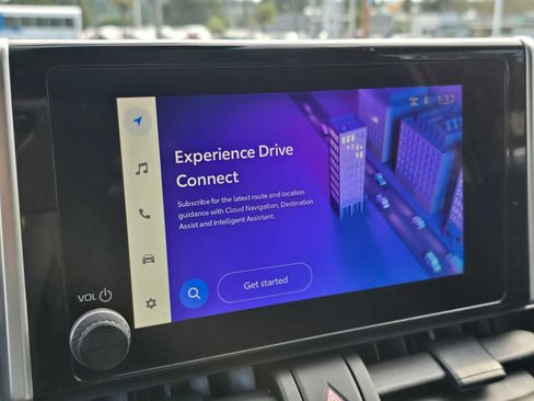 Certified 2025 Toyota RAV4 XLE image 27