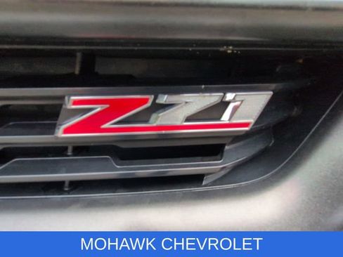 Used 2015 Chevrolet Colorado Z71 AWD/4WD image 31