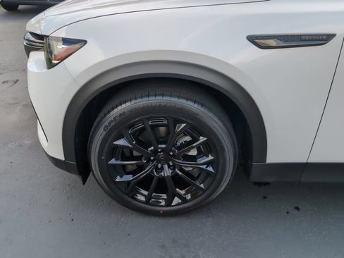 New 2026 MAZDA CX-70 3.3 Turbo w/ Preferred Package AWD/4WD image 17