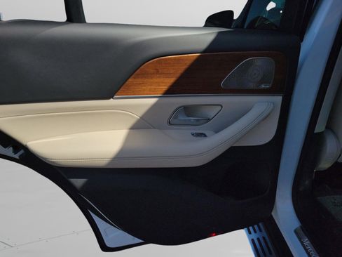 Certified 2023 Mercedes-Benz GLE 450 4MATIC image 7