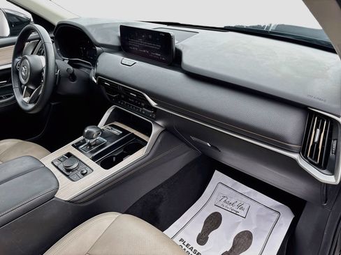 Certified 2024 MAZDA CX-90 Plug-In Hybrid w/ Preferred AWD/4WD image 30
