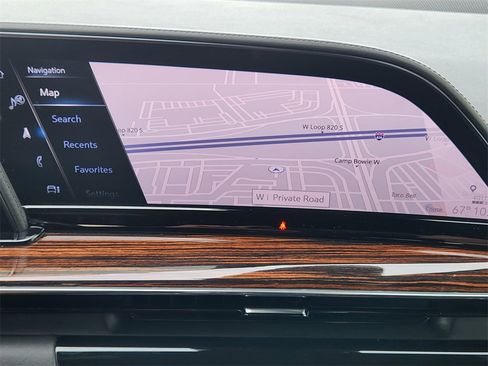 Used 2021 Cadillac Escalade Premium Luxury image 17