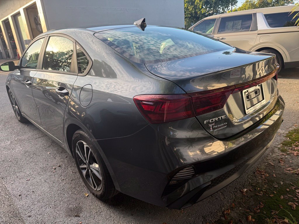 Certified 2024 Kia Forte LXS FWD image 6