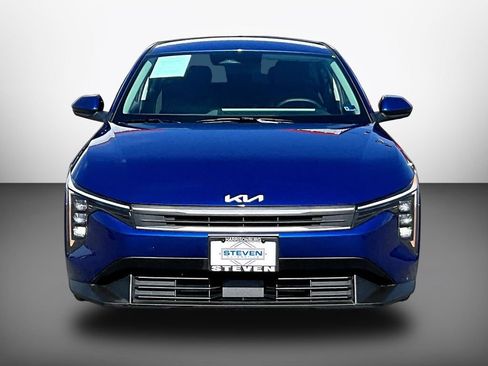 Used 2025 Kia K4 FWD image 2