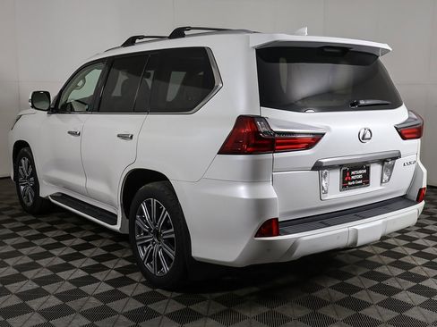 Used 2016 Lexus LX 570 4WD image 14