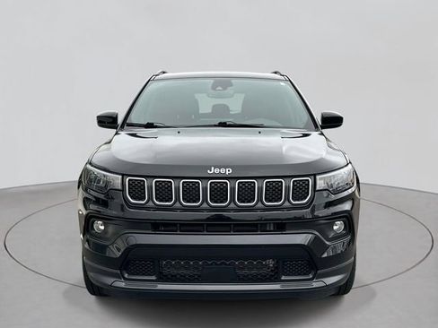 Used 2023 Jeep Compass Latitude w/ Sun and Sound Group image 2