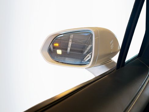 Used 2024 Chevrolet Blazer EV LT image 16