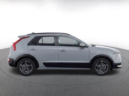 Used 2025 Kia K4 FWD image 10
