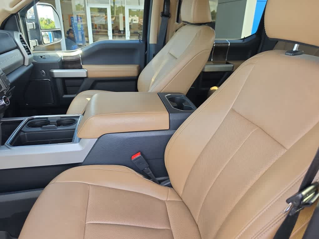 Used 2022 Ford F250 Lariat w/ Lariat Ultimate Package AWD/4WD image 28