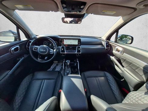Used 2023 Kia Sorento SX AWD/4WD image 19