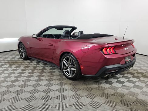 Used 2025 Ford Mustang GT Premium image 7