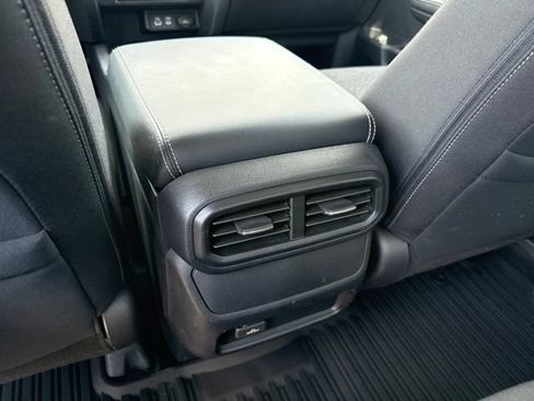 Used 2024 Honda Ridgeline Sport image 15