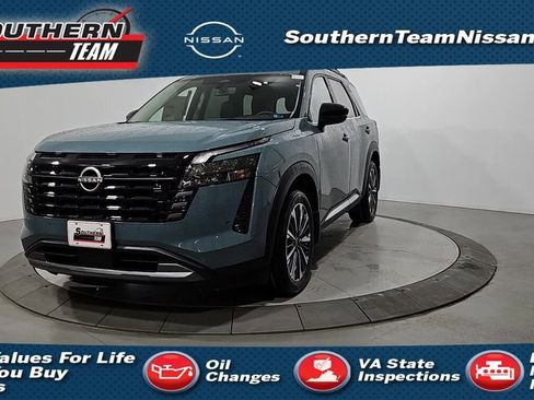 New 2026 Nissan Pathfinder Platinum image 1