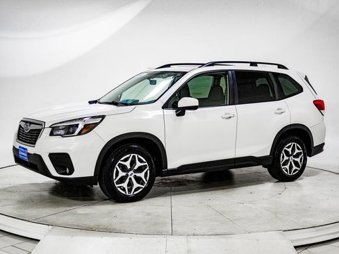 Used 2021 Subaru Forester Premium AWD/4WD image 4