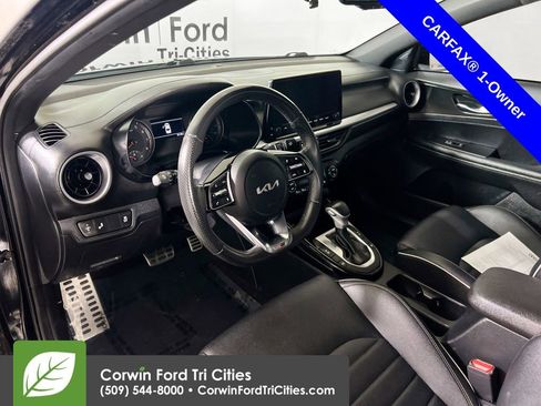Used 2024 Kia Forte GT-Line w/ GT-Line Premium Package image 3