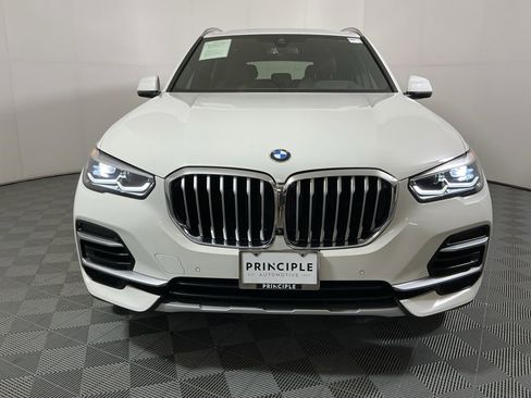 Certified 2023 BMW X5 sDrive40i w/ Premium Package RWD image 3