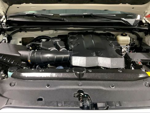 Used 2020 Toyota 4Runner Nightshade AWD/4WD image 32