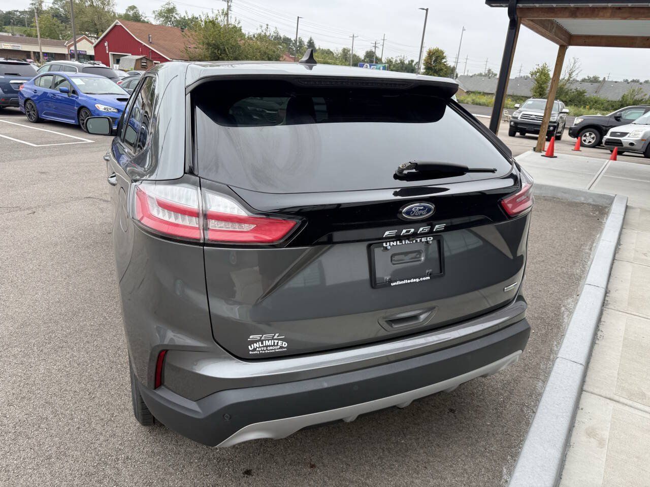 Used 2021 Ford Edge SEL w/ Convenience Package AWD/4WD image 10