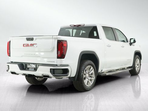 Used 2022 GMC Sierra 1500 Denali w/ Technology Package AWD/4WD image 6