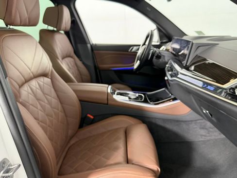 Used 2025 BMW X5 xDrive40i image 33