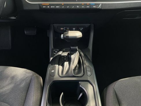 Used 2025 Kia K4 FWD image 10