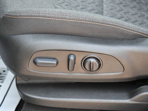 Used 2022 Chevrolet Equinox LT image 16