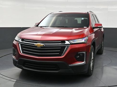 Used 2023 Chevrolet Traverse LT FWD image 8