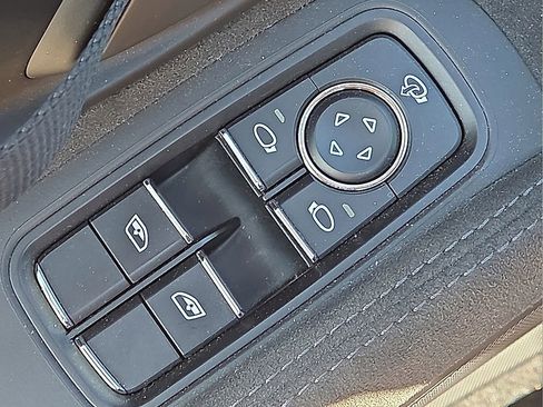 Used 2021 Porsche 718 Boxster Spyder image 18