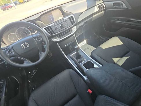 Used 2015 Honda Accord LX image 22