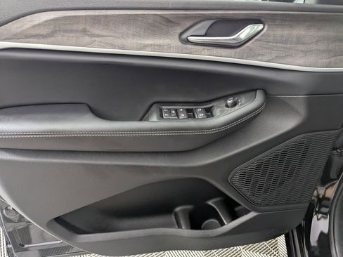 New 2026 Jeep Grand Cherokee Altitude RWD image 23