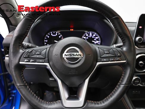 Used 2022 Nissan Sentra SR w/ SR Premium Package FWD image 10