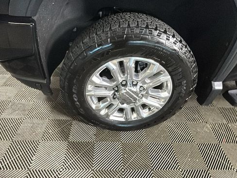 Used 2020 GMC Sierra 3500 Denali w/ Denali Ultimate Package AWD/4WD image 11