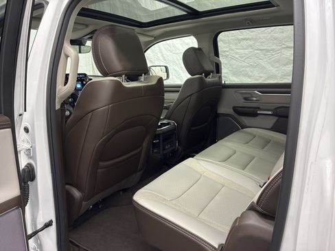 Certified 2025 RAM 1500 Laramie AWD/4WD image 13