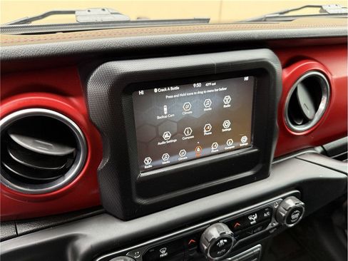 Used 2018 Jeep Wrangler Rubicon w/ Steel Bumper Group image 19