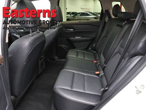Used 2023 Nissan Rogue SV w/ SV Premium B Package AWD/4WD image 22
