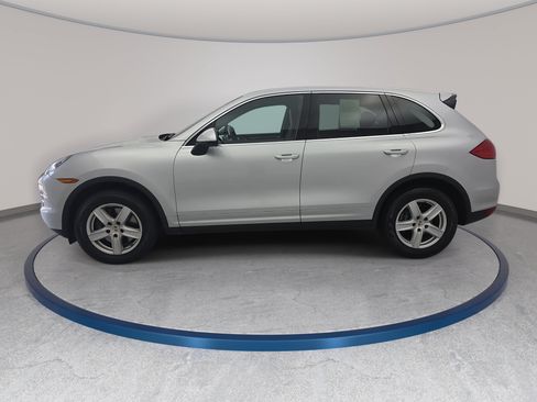 Used 2012 Porsche Cayenne AWD/4WD image 8