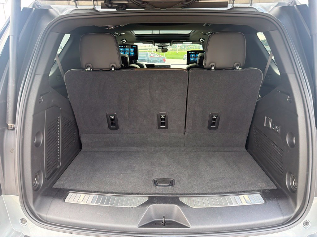 Used 2025 GMC Yukon Denali Ultimate w/ LPO, Floor Liner Package AWD/4WD image 20