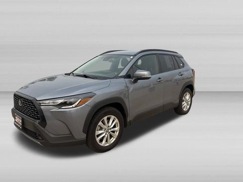 Used 2022 Toyota Corolla Cross LE FWD image 8
