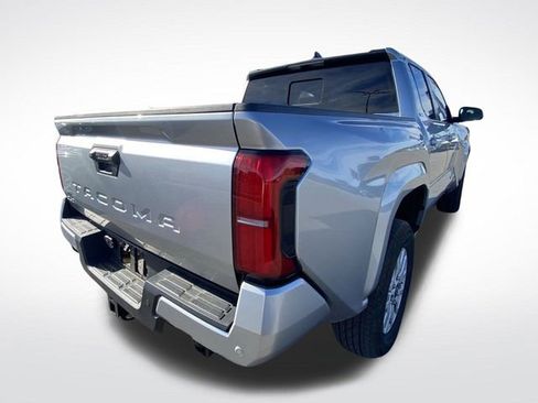 Used 2024 Toyota Tacoma 4x4 Double Cab image 10