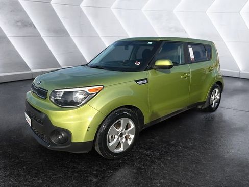 Used 2017 Kia Soul image 3